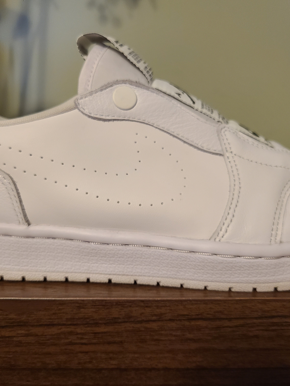 Nike Air Jordan 1 Retro Low White Leather Slip On's AV3918-100 Size 11 - Picture 13 of 16